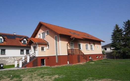 Aussenansicht_vom_Haus